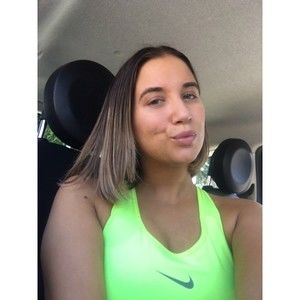 Meet your Posher, Carolina